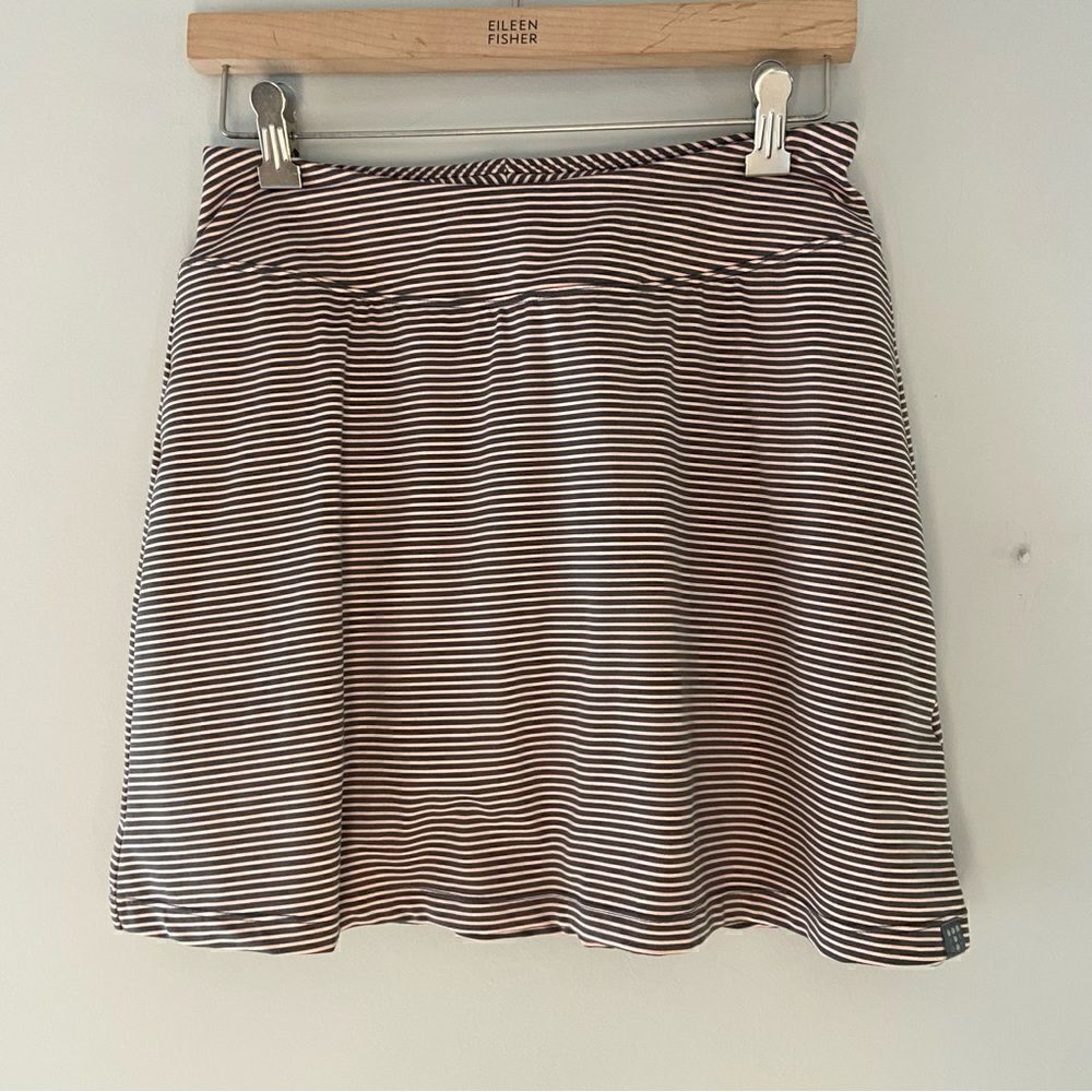 Title Nine Athletic Golf Skort Pink / Gray Striped size small